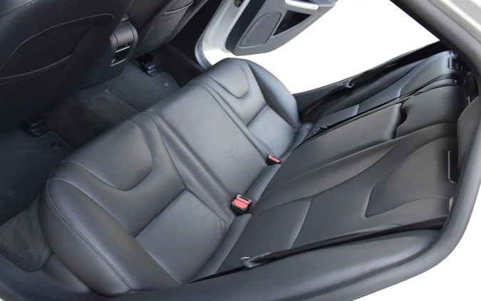 Volvo V60 cena 53900 przebieg: 150000, rok produkcji 2016 z Ryki małe 172